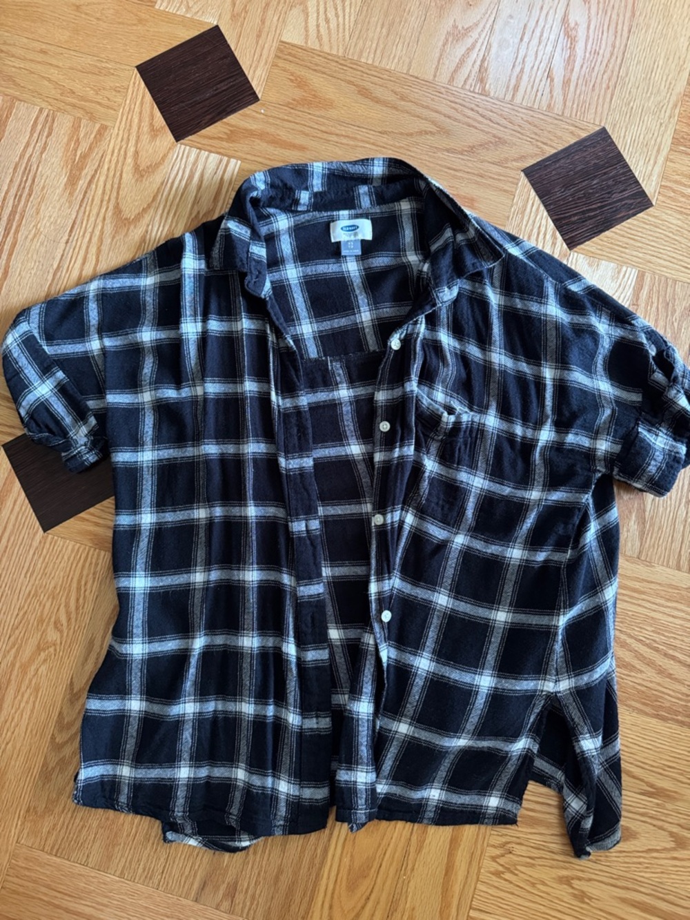Old Navy Black and White Plaid Button-Front Shirt